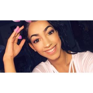 Meet your Posher, Destiny